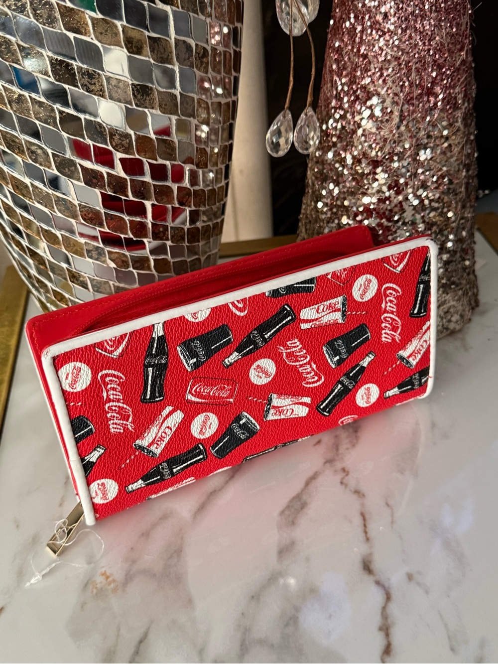 Coca-Cola zip wallet with Coca-Cola logos - Picture 3 of 13